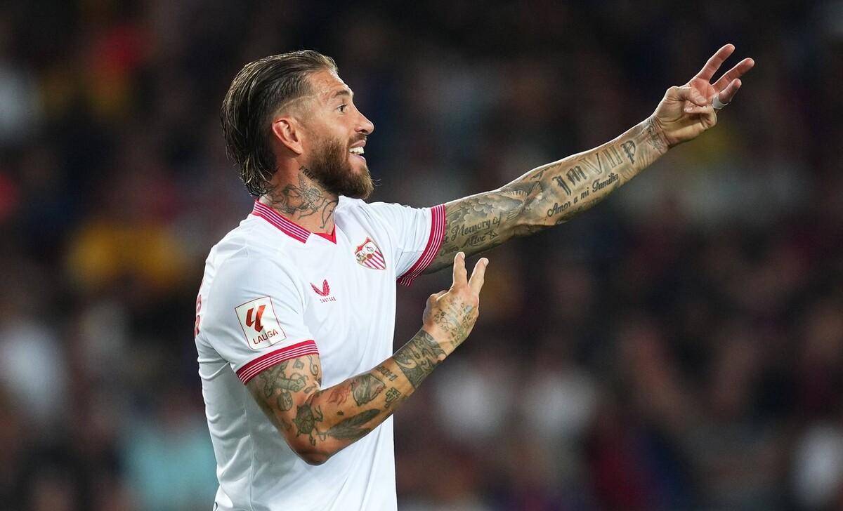 包含国米轻取巴萨，拉莫斯扑点救主西甲的词条